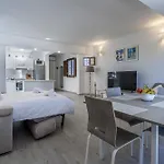 Bahar Ic-caghaq With Private Drive-in, Equidistant From Sliema And St. Paul's Bay Appartement *