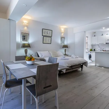 Bahar Ic-caghaq With Private Drive-in, Equidistant From Sliema And St. Paul's Bay * Naxxar